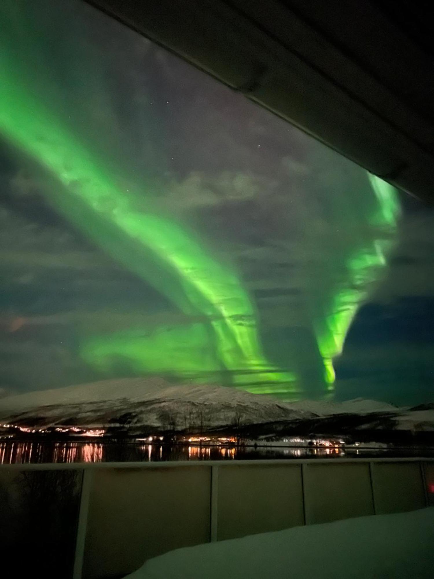 Luxury Apartment Downtown Tromso With 2 Bedrooms And 2 Bathrooms And Parking Extérieur photo