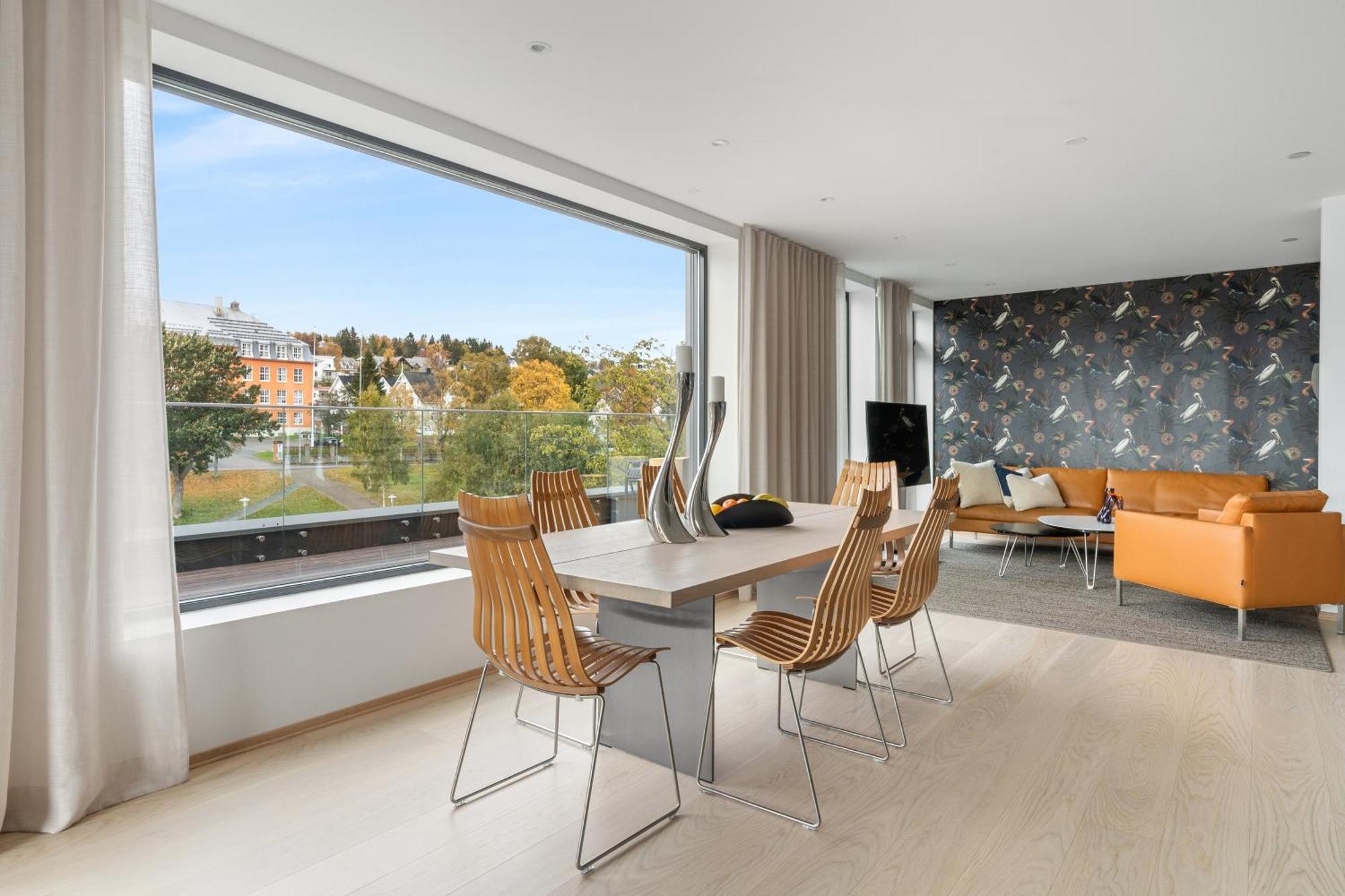 Luxury Apartment Downtown Tromso With 2 Bedrooms And 2 Bathrooms And Parking Extérieur photo